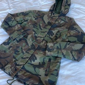 Army jacket in size large